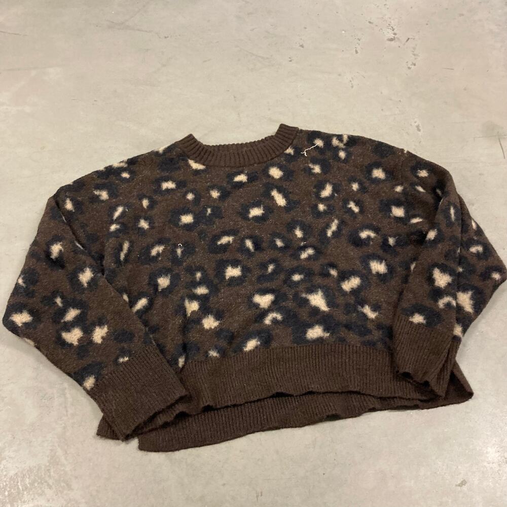 Y2K American eagle cheetah print sweater